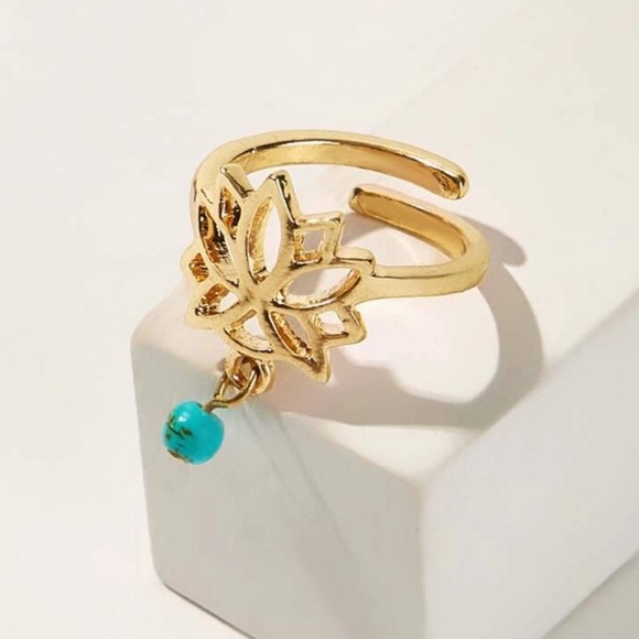 3/$30 Gold Lotus & Bead Toe Ring - Picture 3 of 6